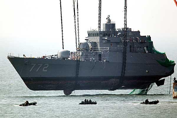 0517-ODU-South-Korea-Cheonan-warship_full_600.jpg